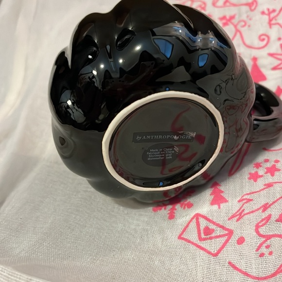 Anthropologie Iridescent Black Pumpkin Mug//GUC// comes with free painting - Picture 5 of 9